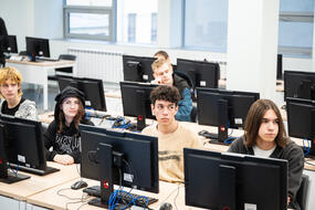 На изображении участники Проекта «Один день в университете»