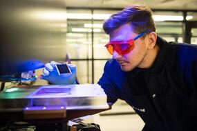 В лаборатории перспективной солнечной энергетики НИТУ МИСИС