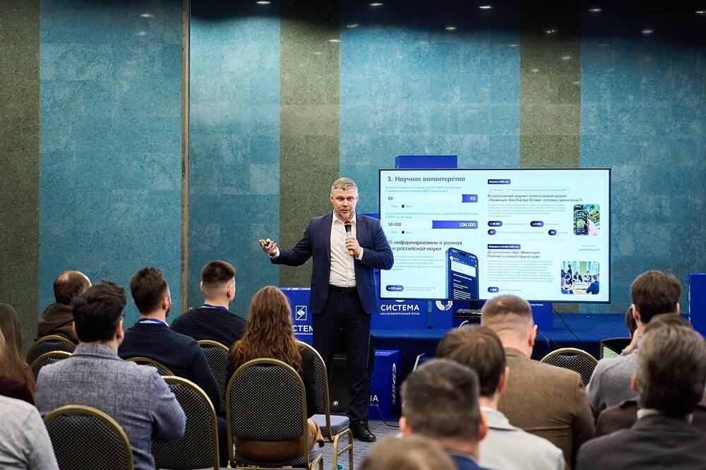 Андрей Воронин