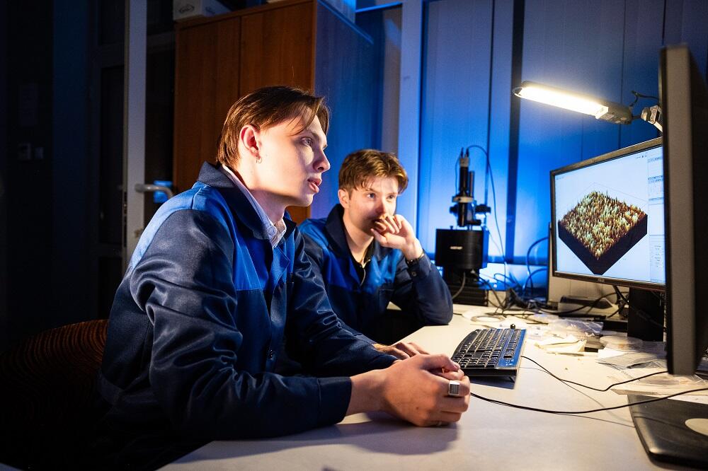 Ученые кафедры физического материаловедения МИСИС